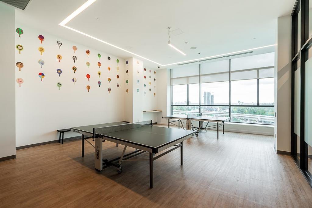 605-3833 Evergreen Place, Burnaby, BC