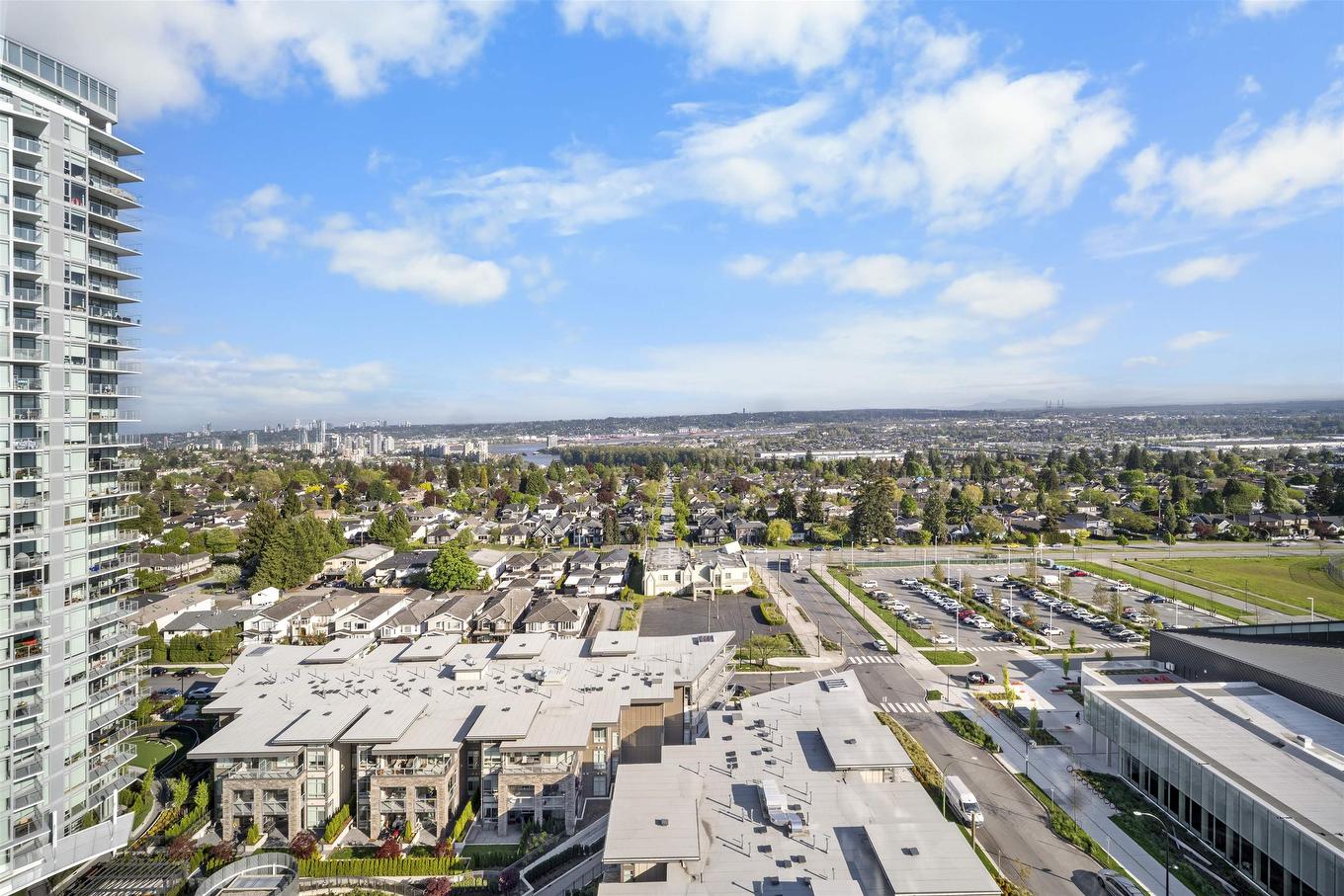 1607-7683 Park Crescent, Burnaby, BC