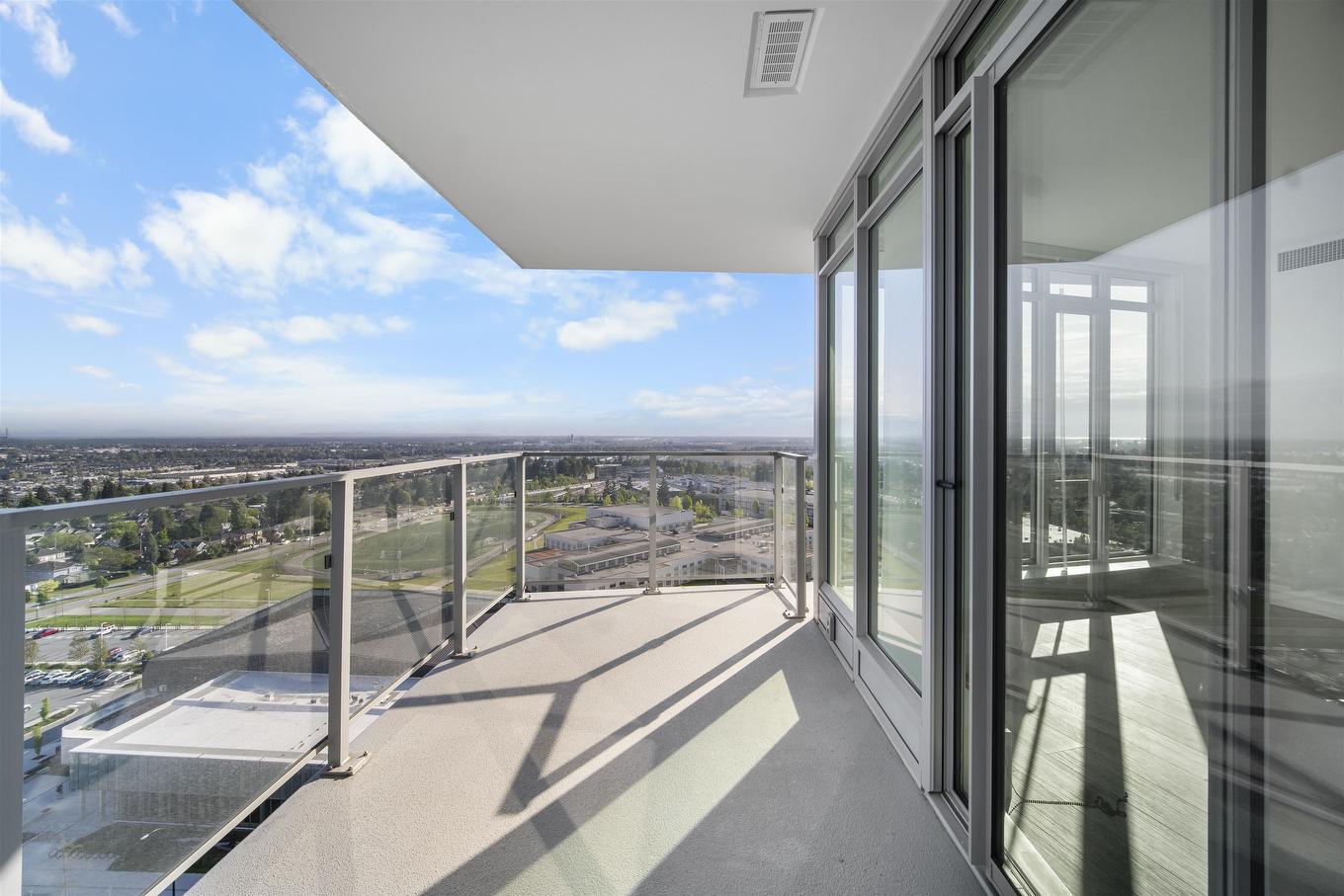 1607-7683 Park Crescent, Burnaby, BC