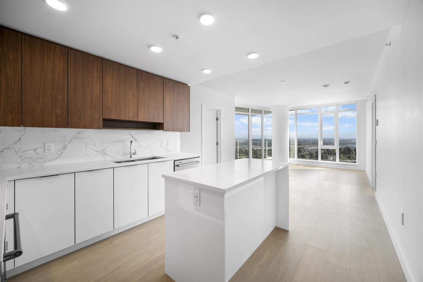 1607-7683 Park Crescent, Burnaby, BC