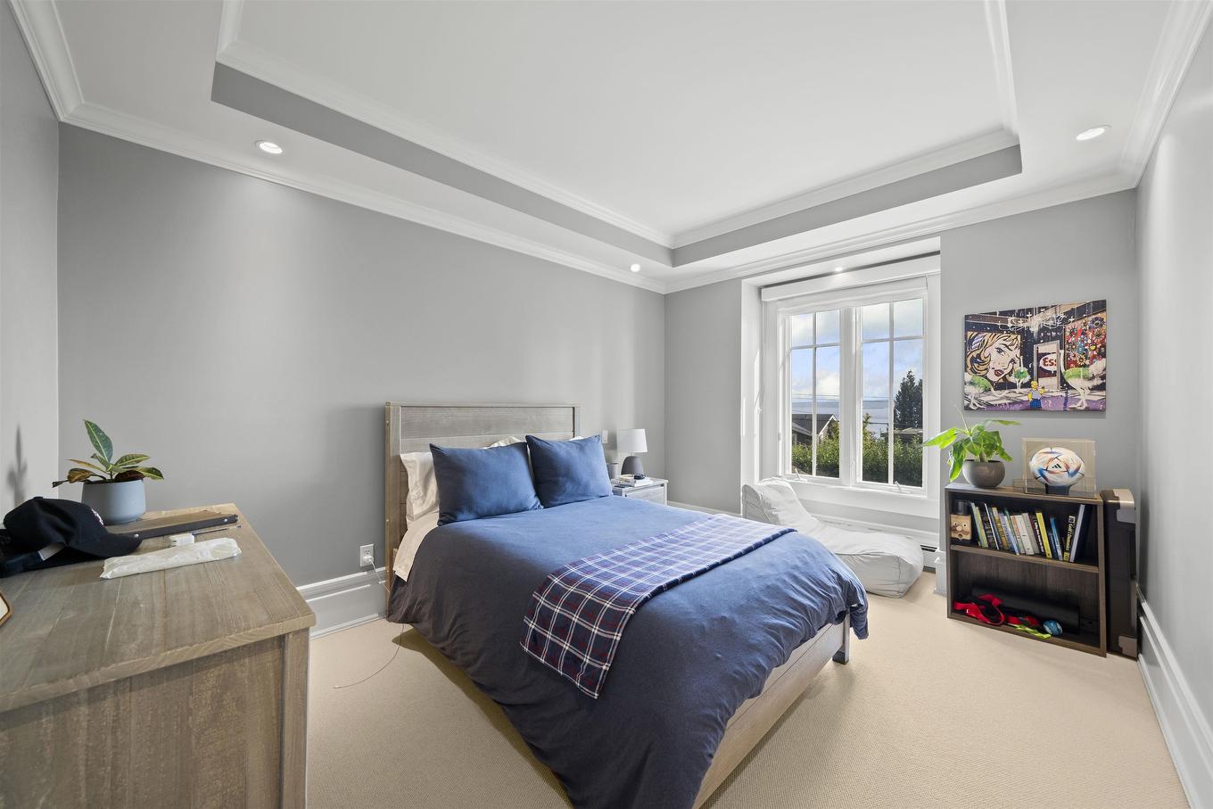 4075 Rose Crescent, West Vancouver, BC