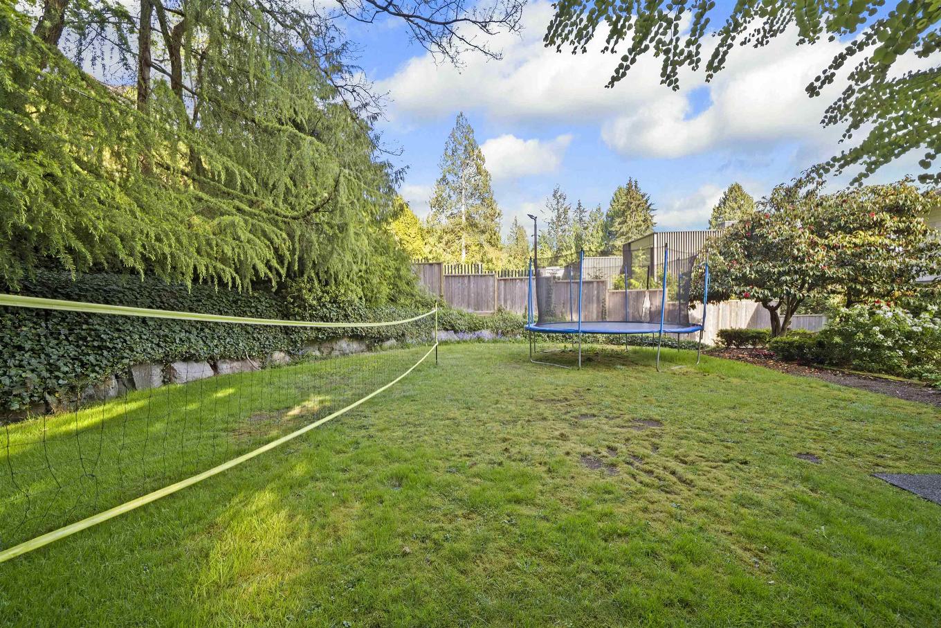 4075 Rose Crescent, West Vancouver, BC