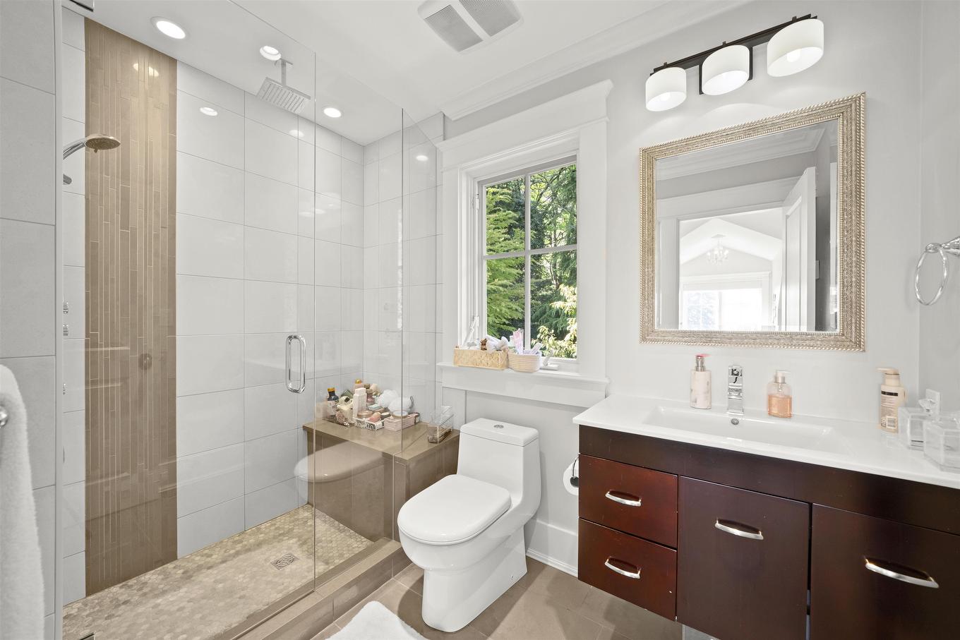 4075 Rose Crescent, West Vancouver, BC