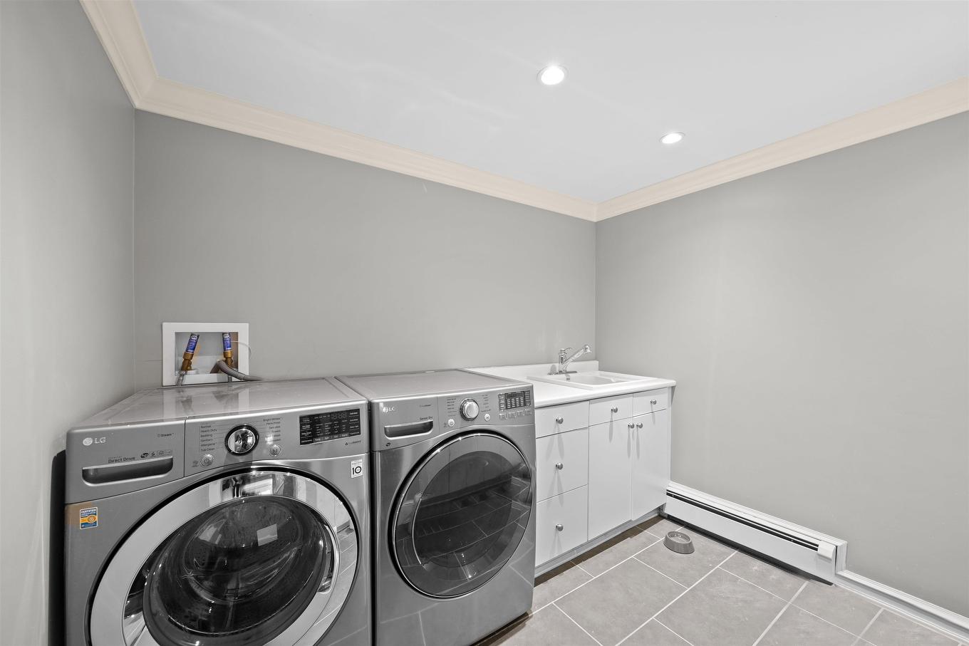 4075 Rose Crescent, West Vancouver, BC