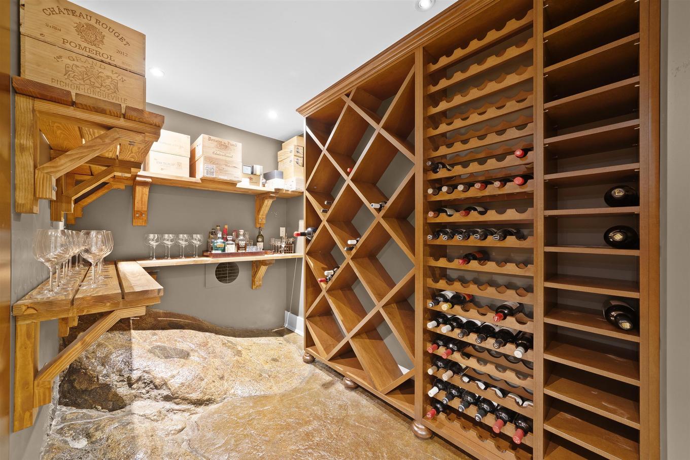 4075 Rose Crescent, West Vancouver, BC