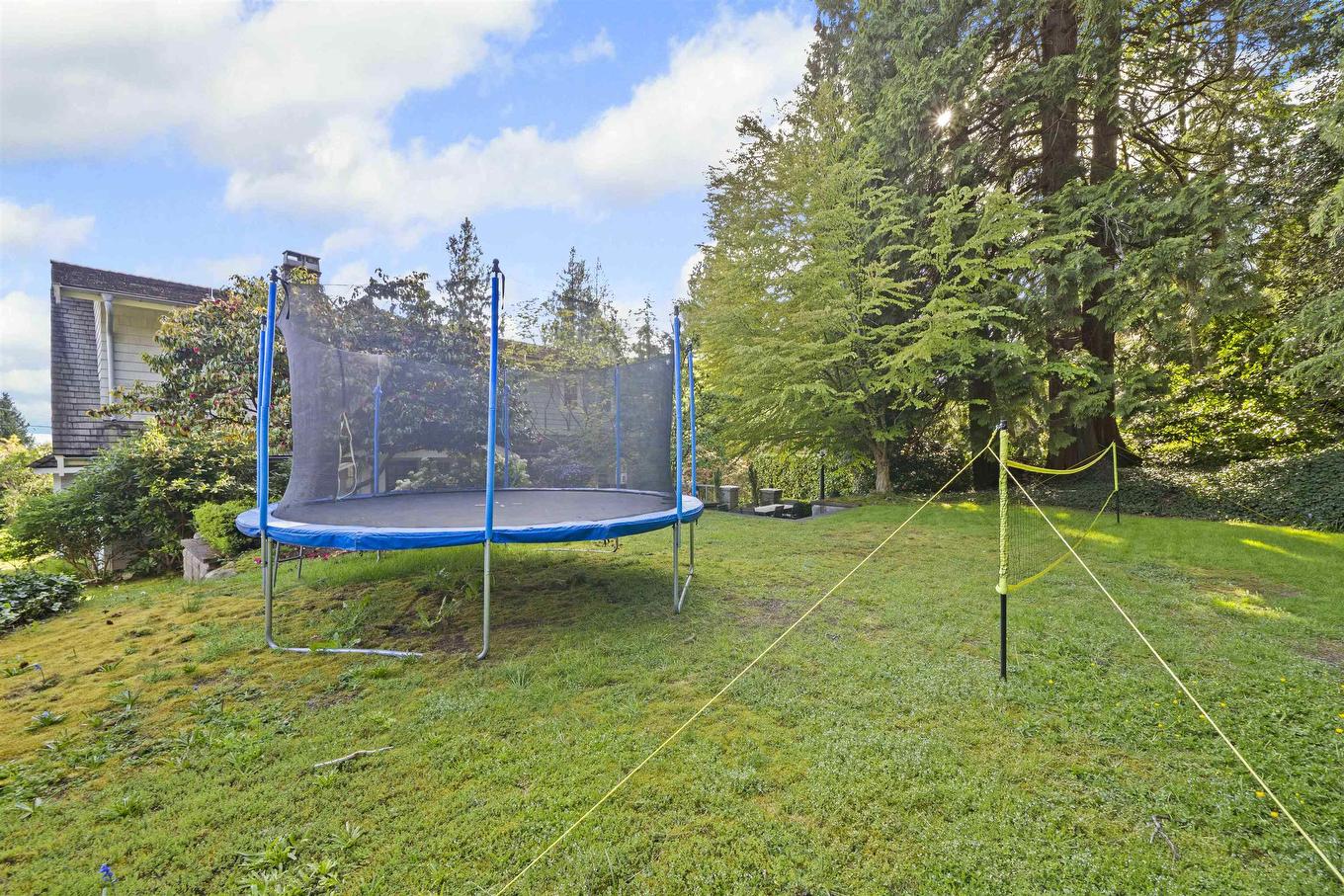 4075 Rose Crescent, West Vancouver, BC