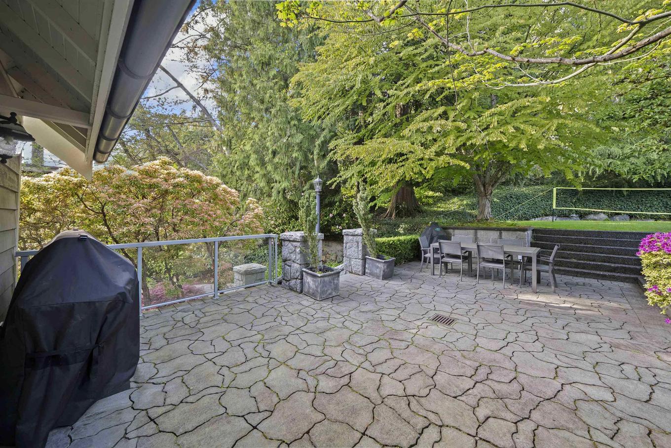 4075 Rose Crescent, West Vancouver, BC