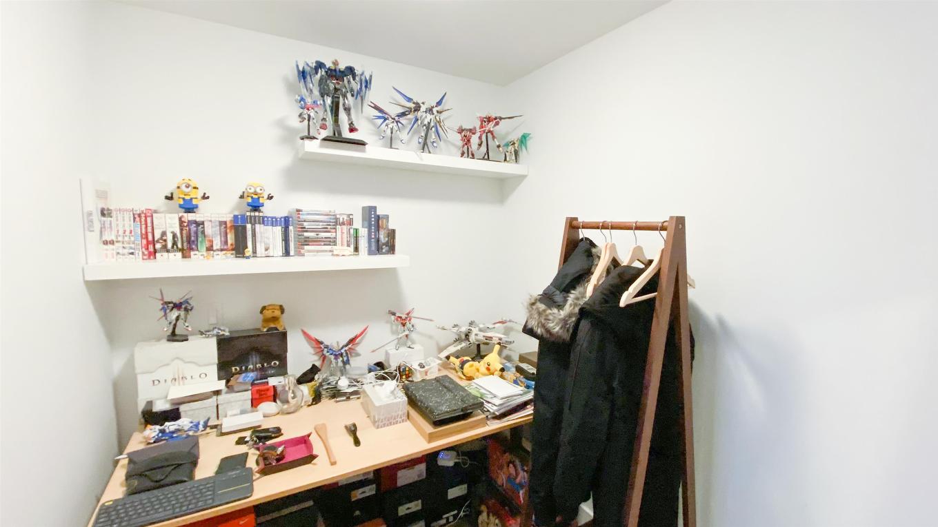 1606-5233 Gilbert Road, Richmond, BC