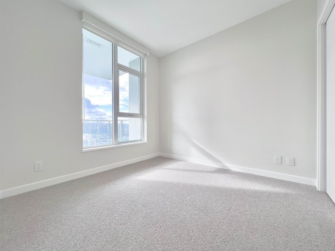 2201-4168 Lougheed Highway, Burnaby, BC