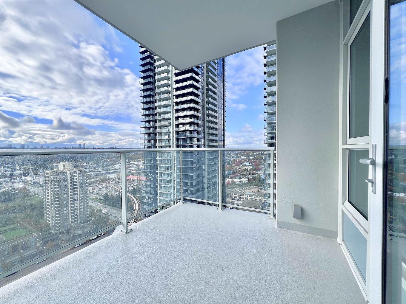 2201-4168 Lougheed Highway, Burnaby, BC