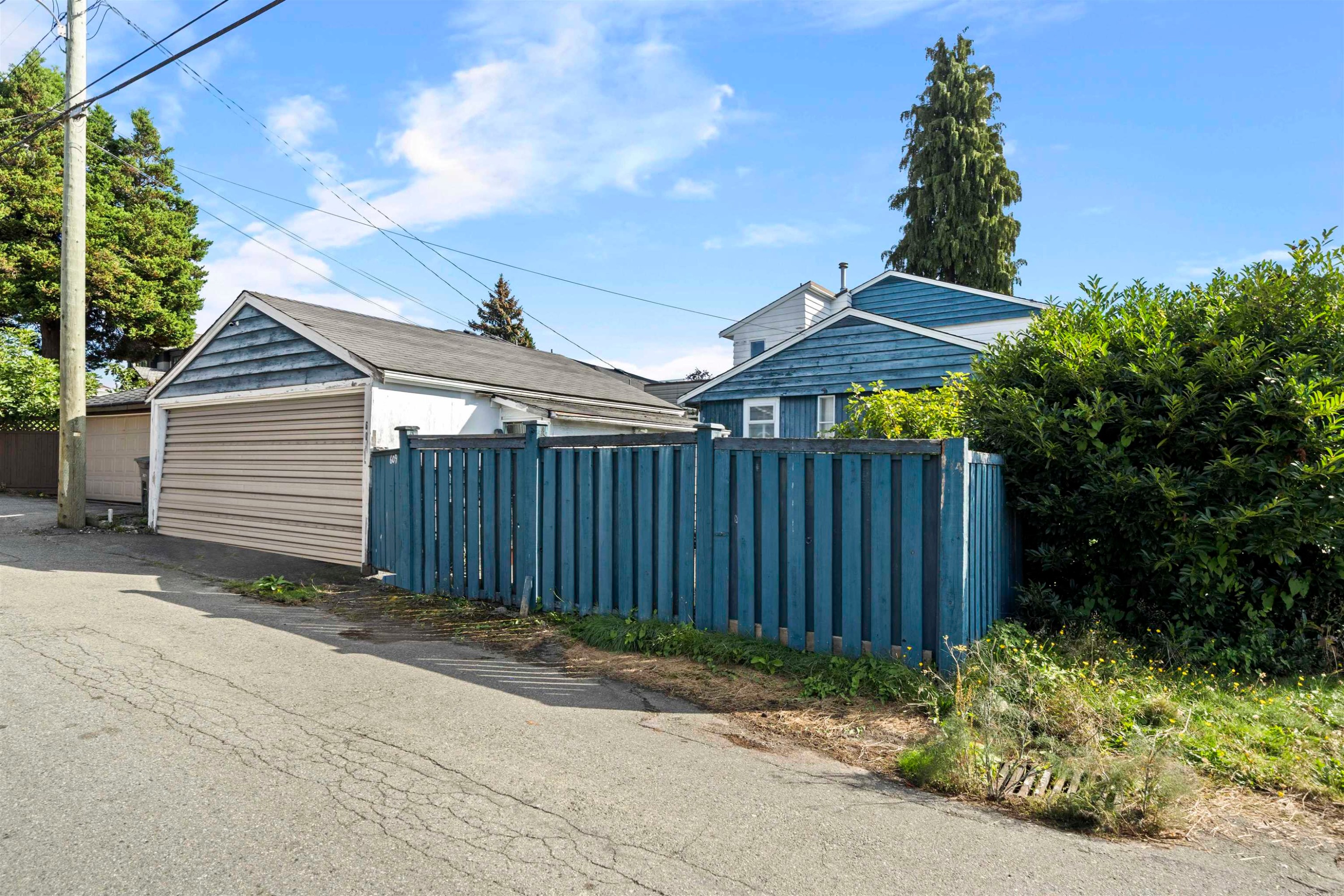 609 52Nd Avenue W, Vancouver, BC