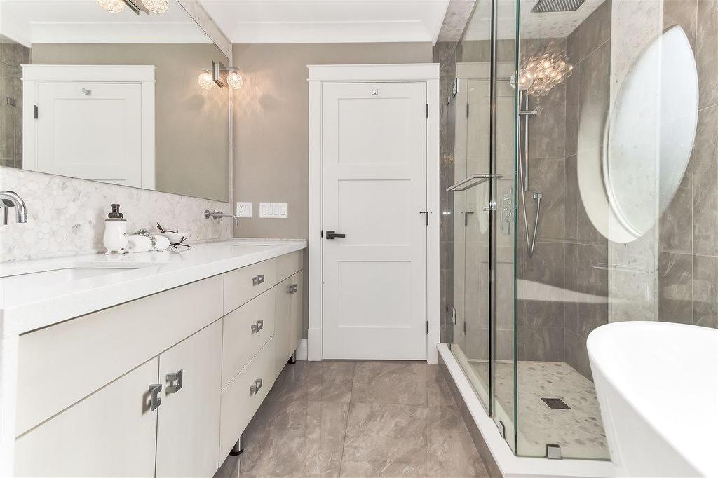 4217 16Th Avenue W, Vancouver, BC