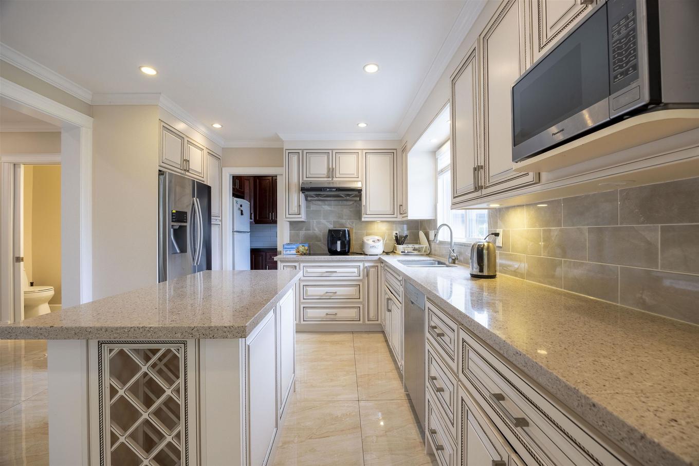 915 33Rd Avenue W, Vancouver, BC