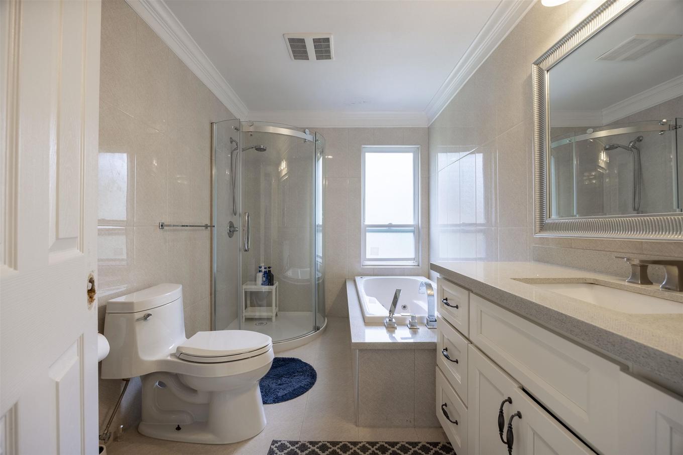 915 33Rd Avenue W, Vancouver, BC