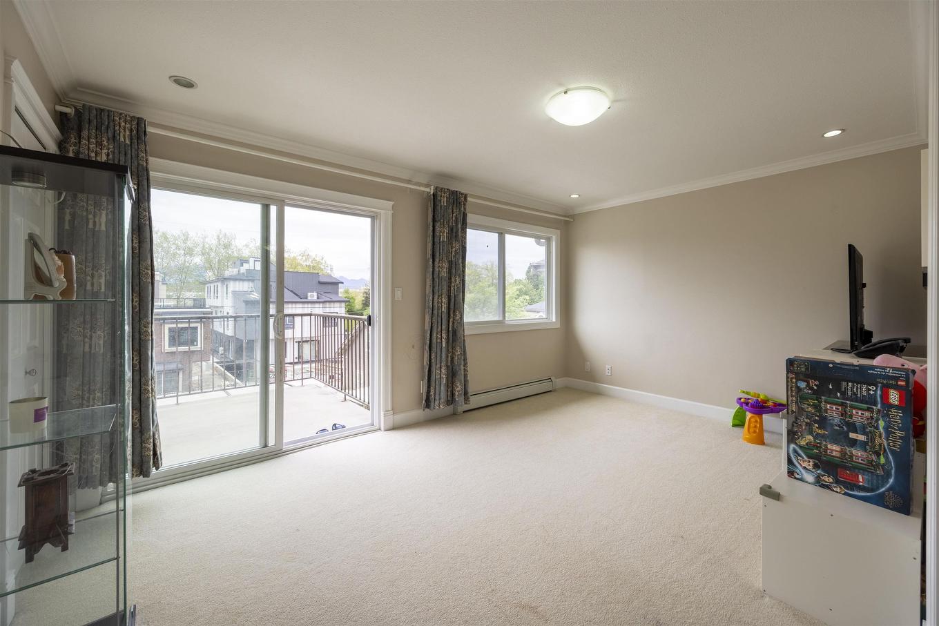 915 33Rd Avenue W, Vancouver, BC