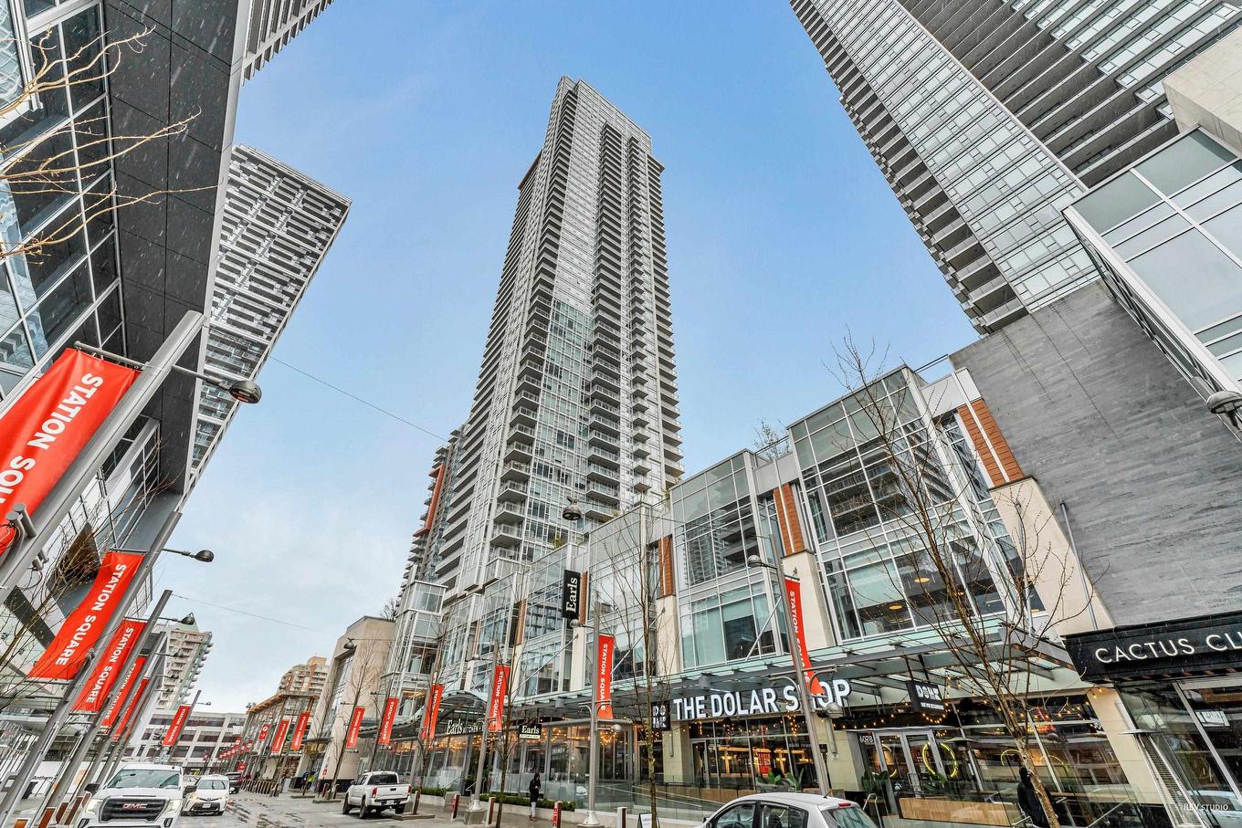 2701-4670 Assembly Way, Burnaby, BC