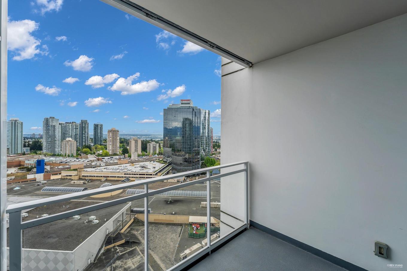 2701-4670 Assembly Way, Burnaby, BC