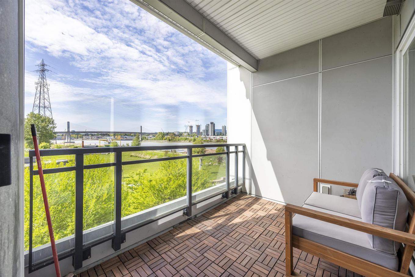 309-10033 River Drive, Richmond, BC