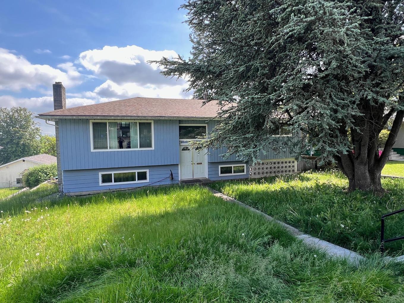 1008 Thomas Avenue, Coquitlam, BC