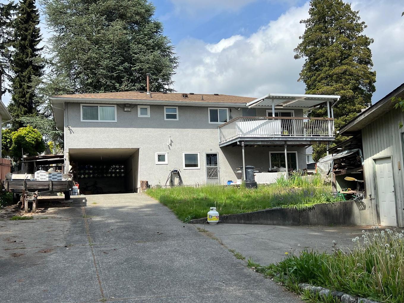 1008 Thomas Avenue, Coquitlam, BC