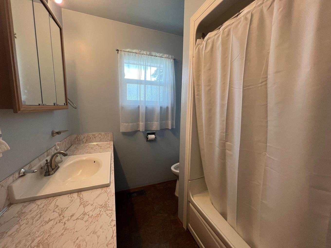 1008 Thomas Avenue, Coquitlam, BC