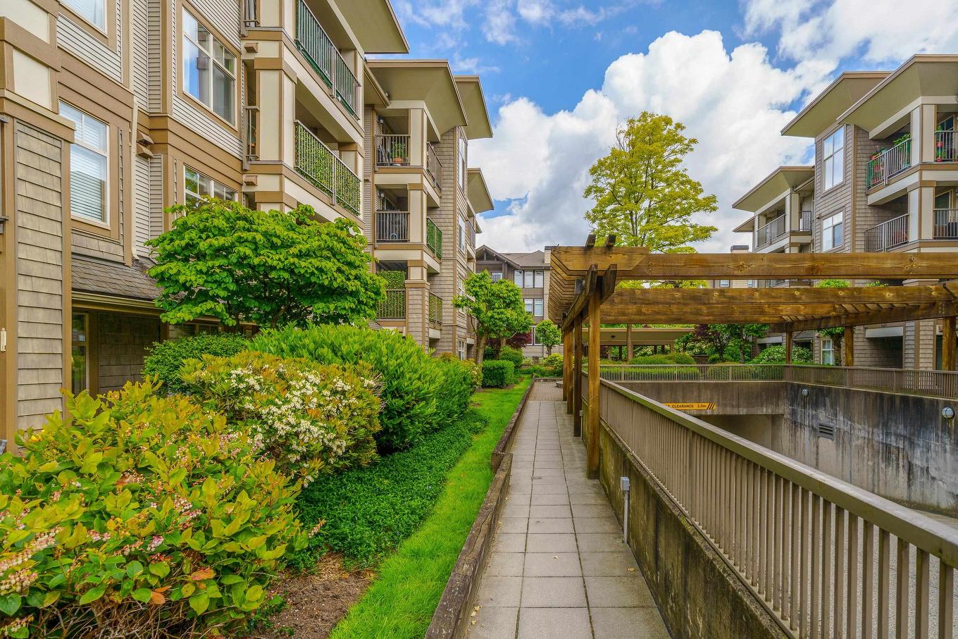 120-12238 224 Street, Maple Ridge, BC