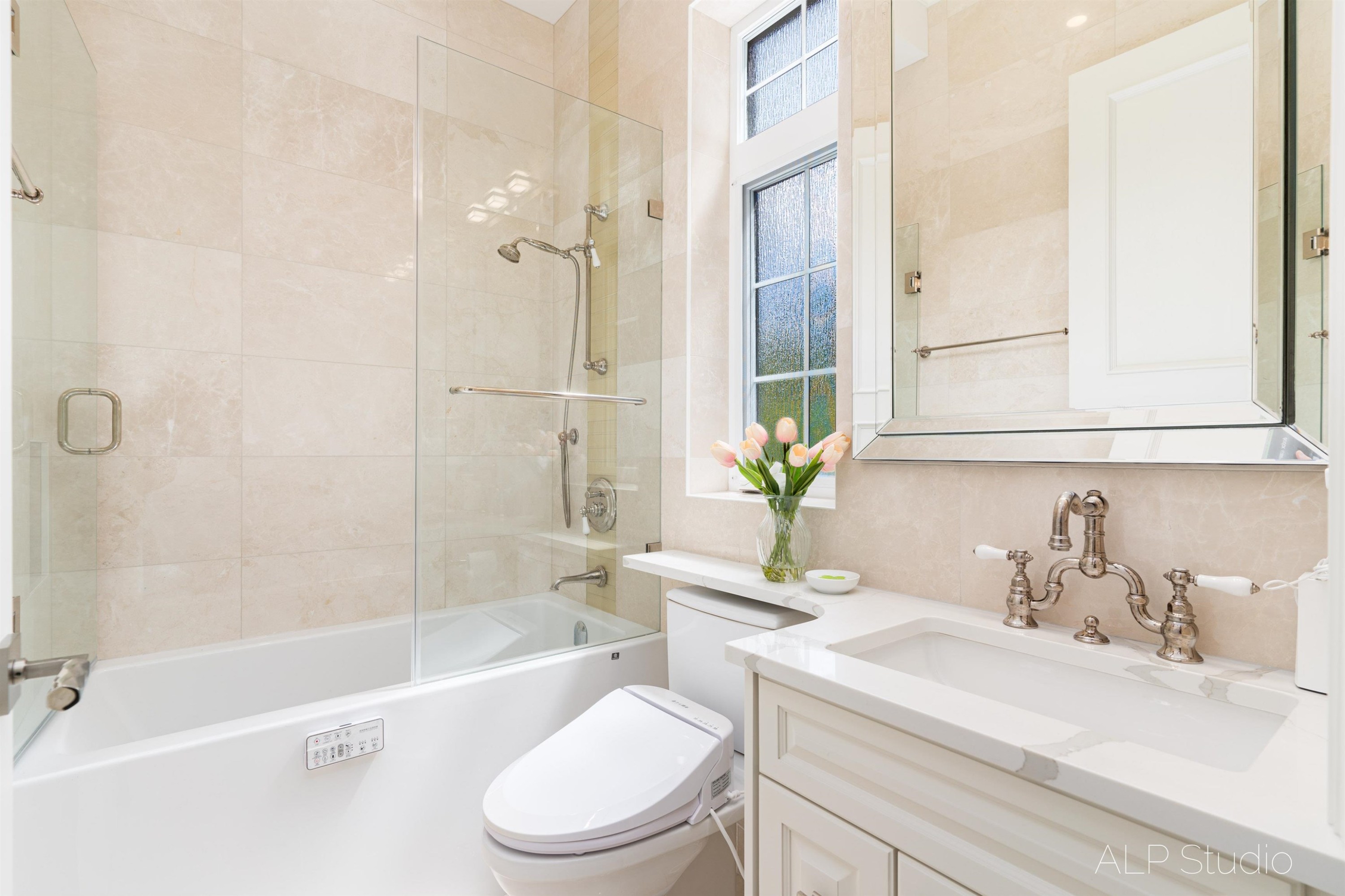 6038 Marguerite Street, Vancouver, BC