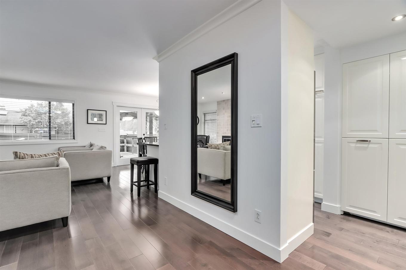 6590 Nelson Avenue, West Vancouver, BC