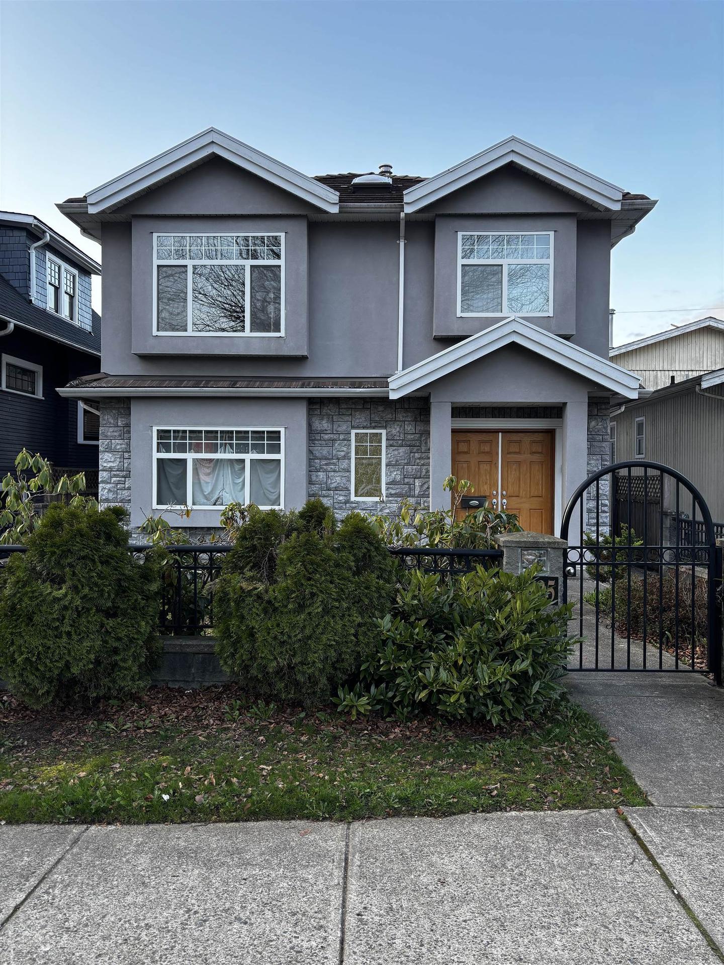 2925 29Th Avenue E, Vancouver, BC