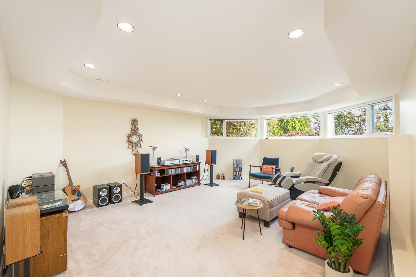 4153 Quarry Court, North Vancouver, BC