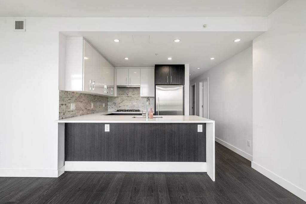 501-518 Whiting Way, Coquitlam, BC