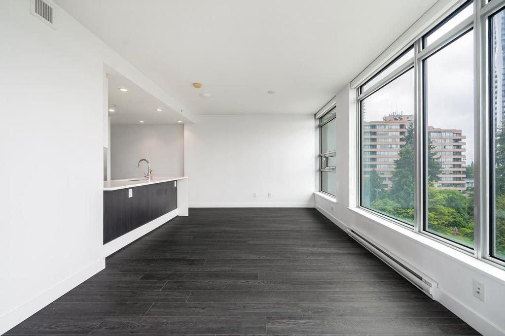 501-518 Whiting Way, Coquitlam, BC