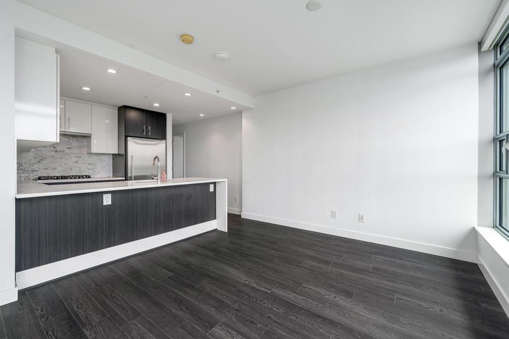 501-518 Whiting Way, Coquitlam, BC