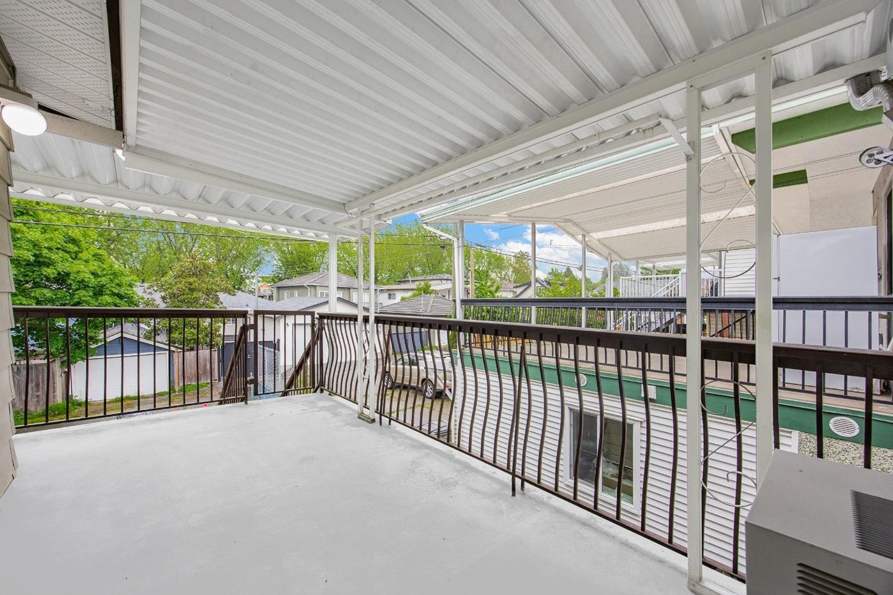 919 39Th Avenue E, Vancouver, BC