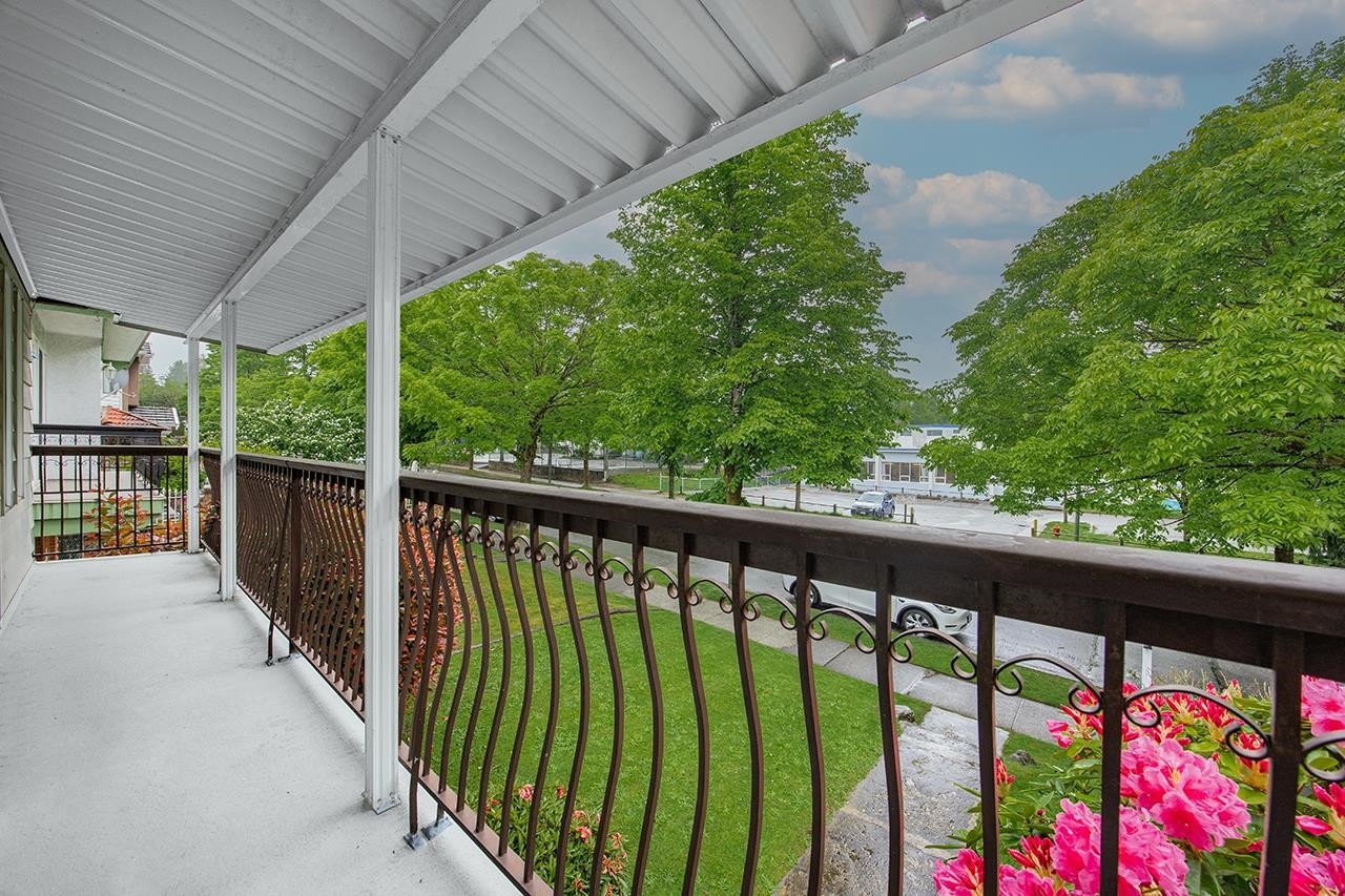 919 39Th Avenue E, Vancouver, BC