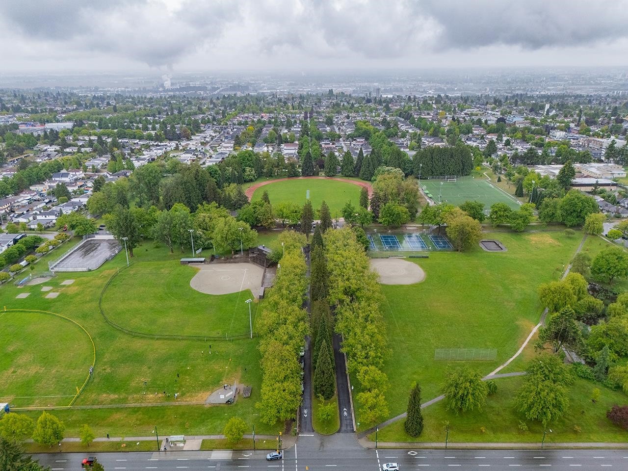 919 39Th Avenue E, Vancouver, BC