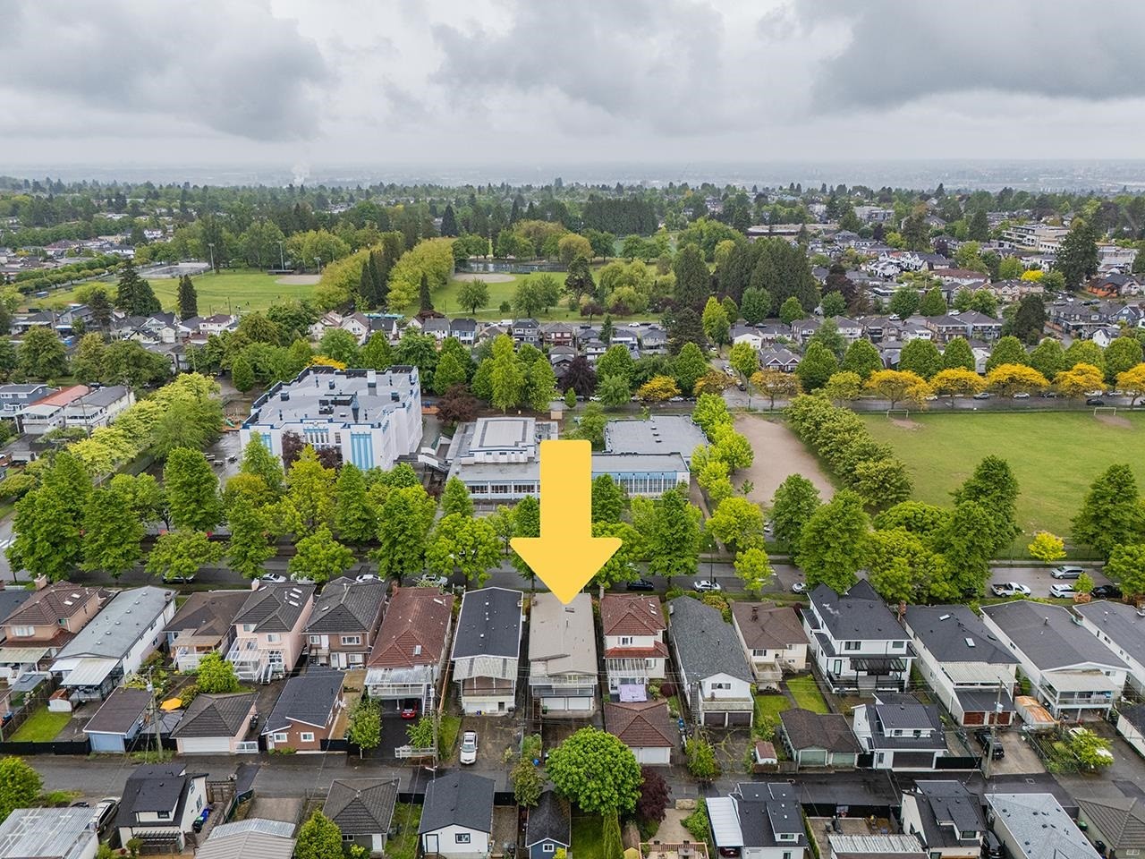 919 39Th Avenue E, Vancouver, BC