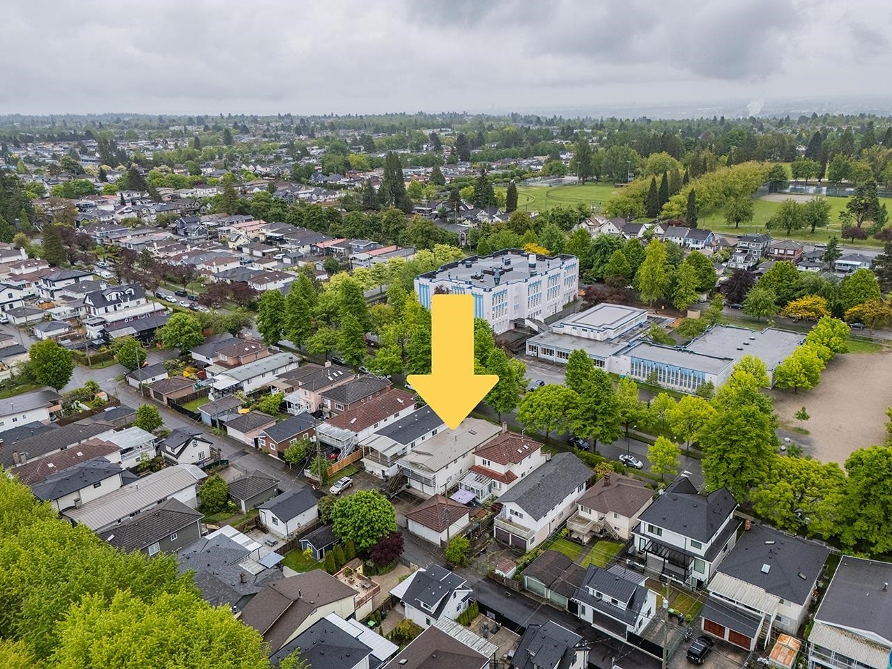 919 39Th Avenue E, Vancouver, BC