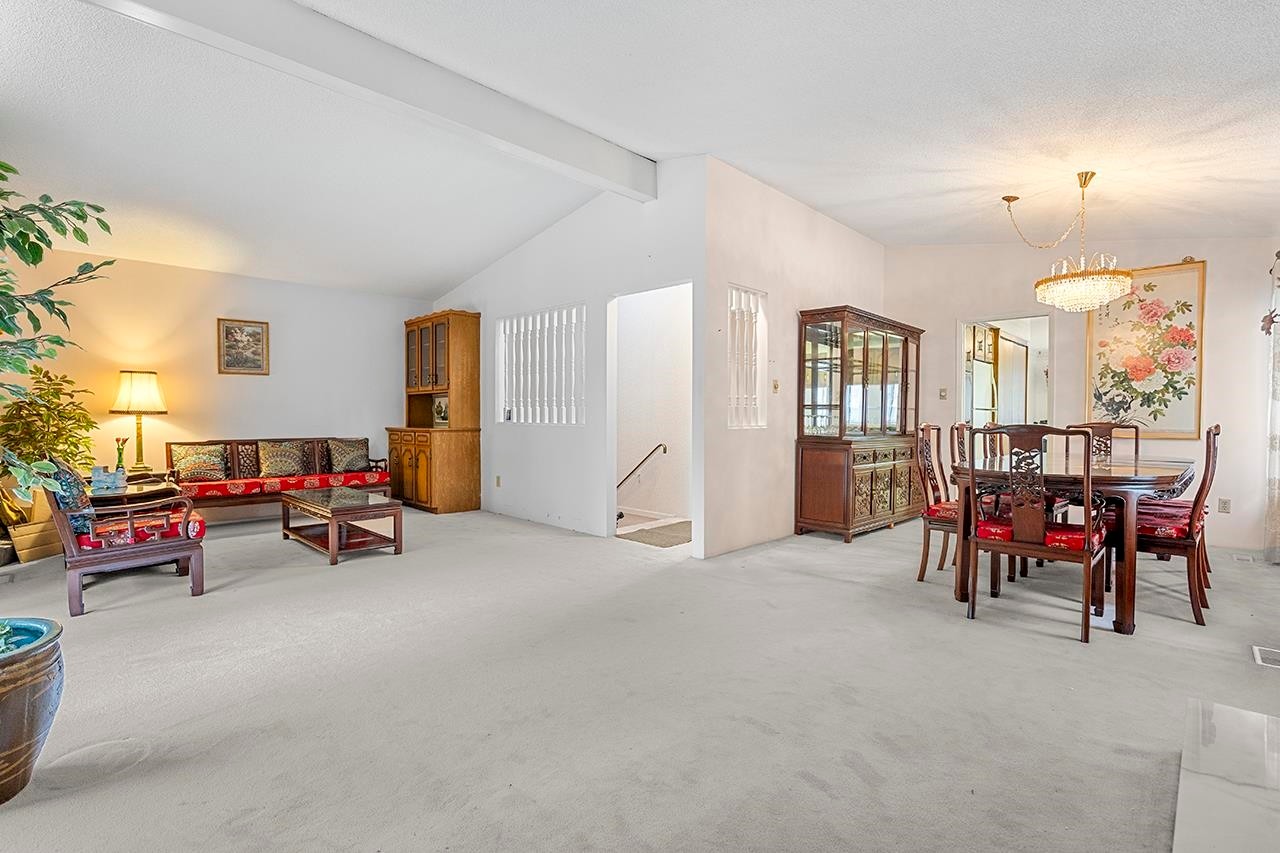 919 39Th Avenue E, Vancouver, BC