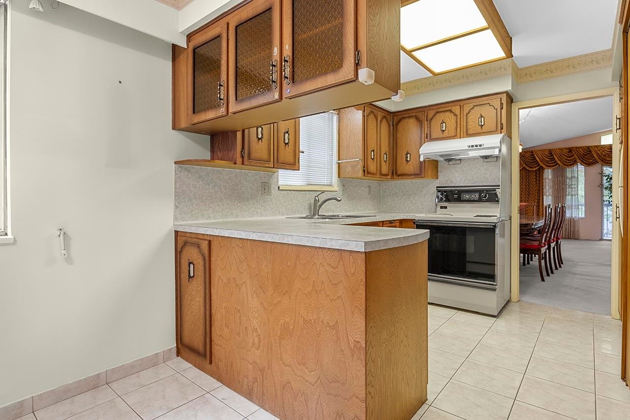 919 39Th Avenue E, Vancouver, BC