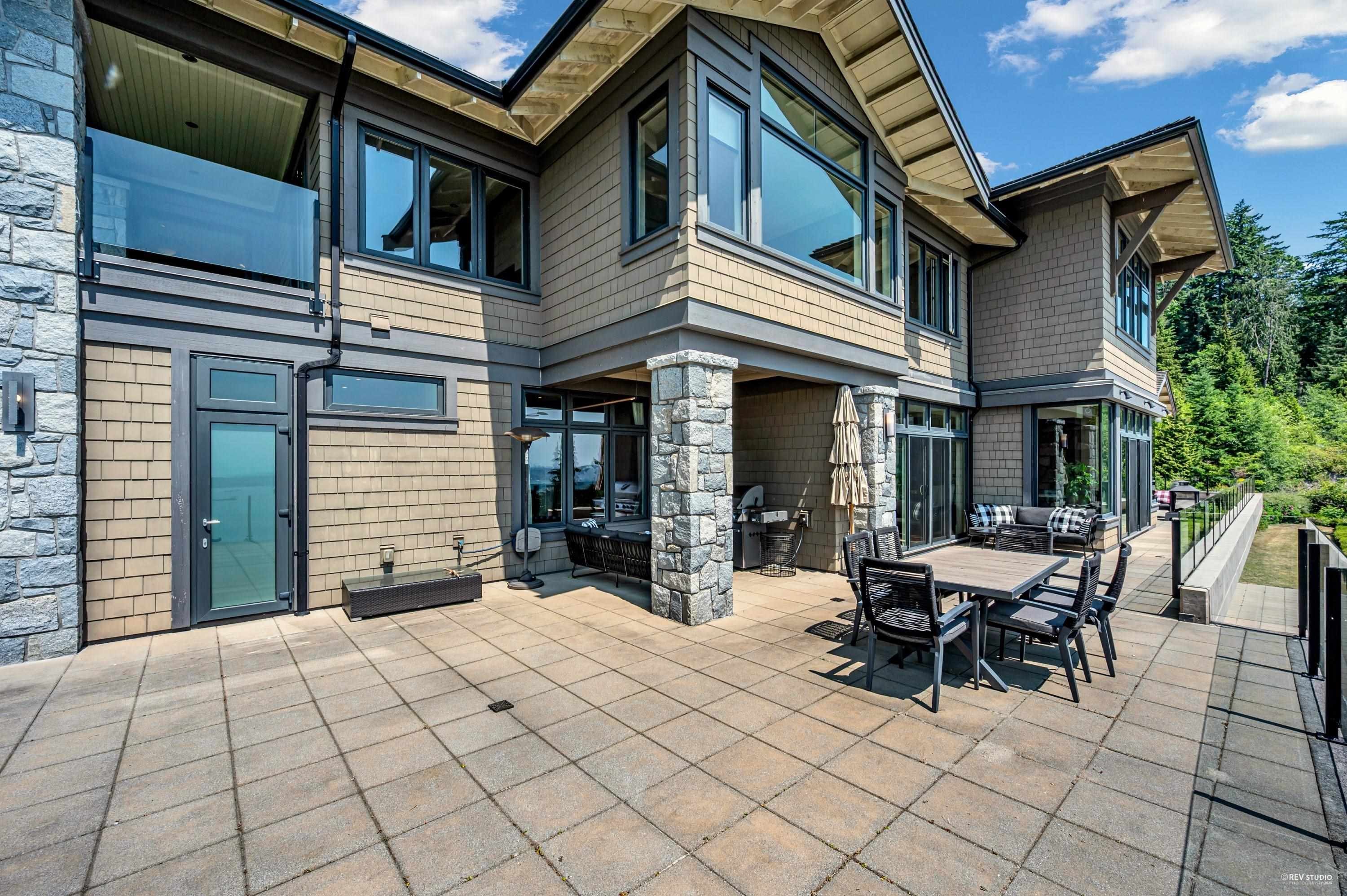 2705 Highview Place, West Vancouver, BC