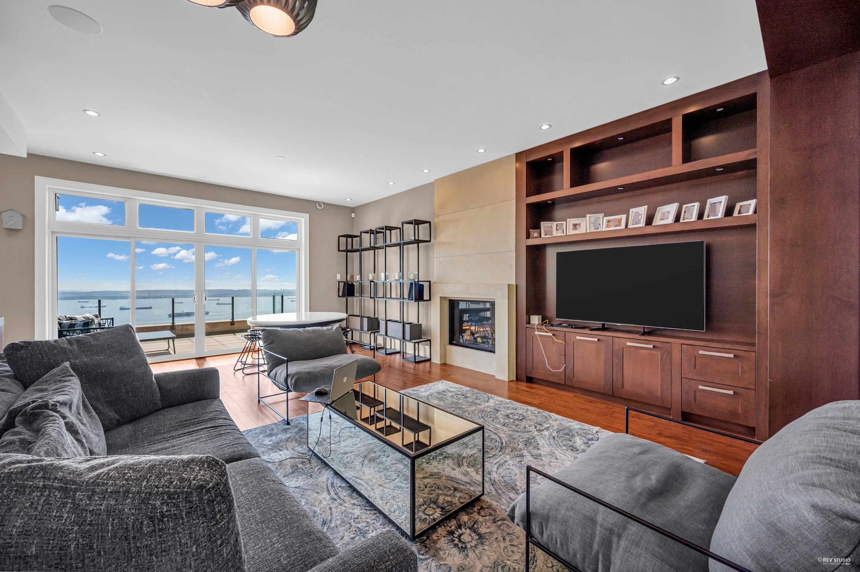 2705 Highview Place, West Vancouver, BC