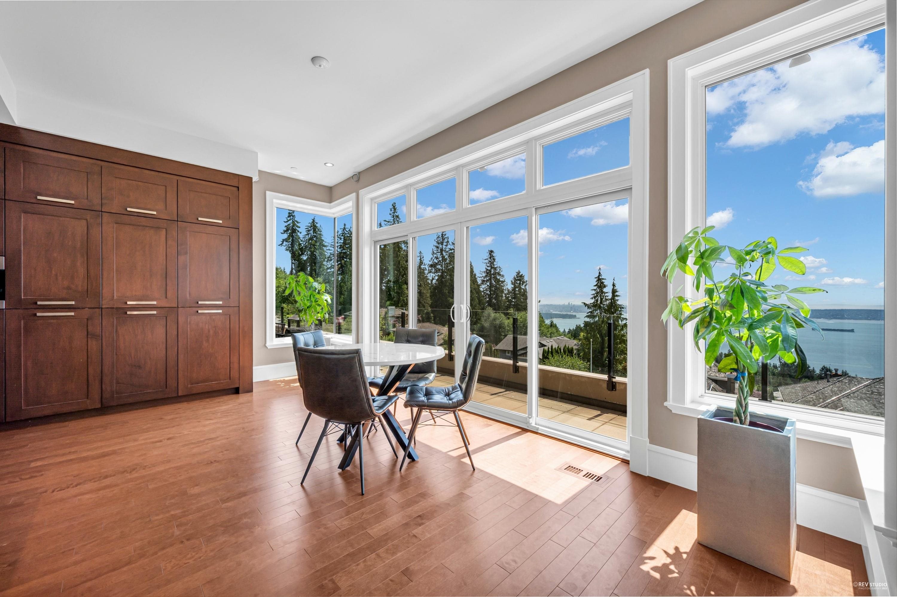2705 Highview Place, West Vancouver, BC