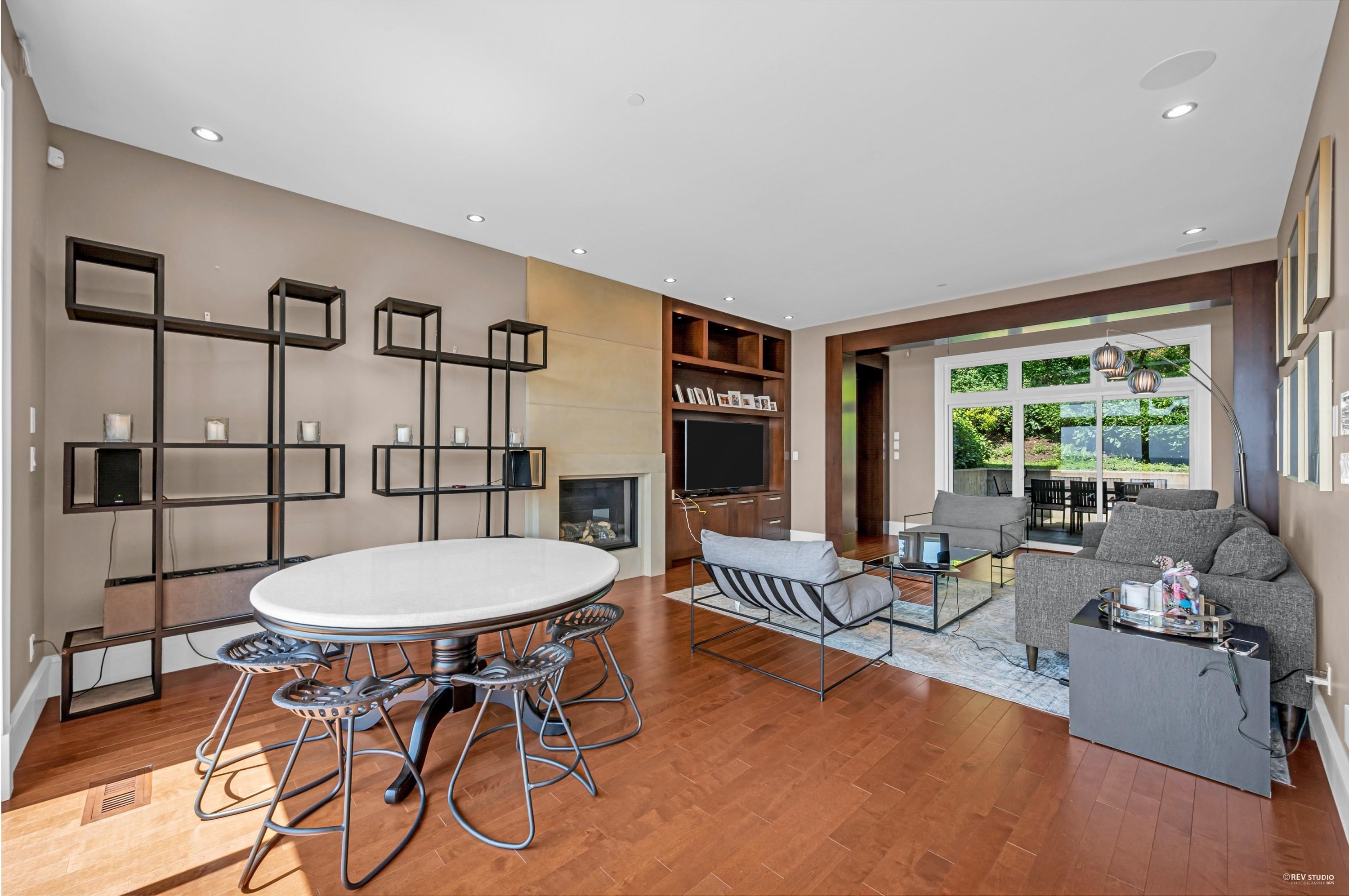 2705 Highview Place, West Vancouver, BC