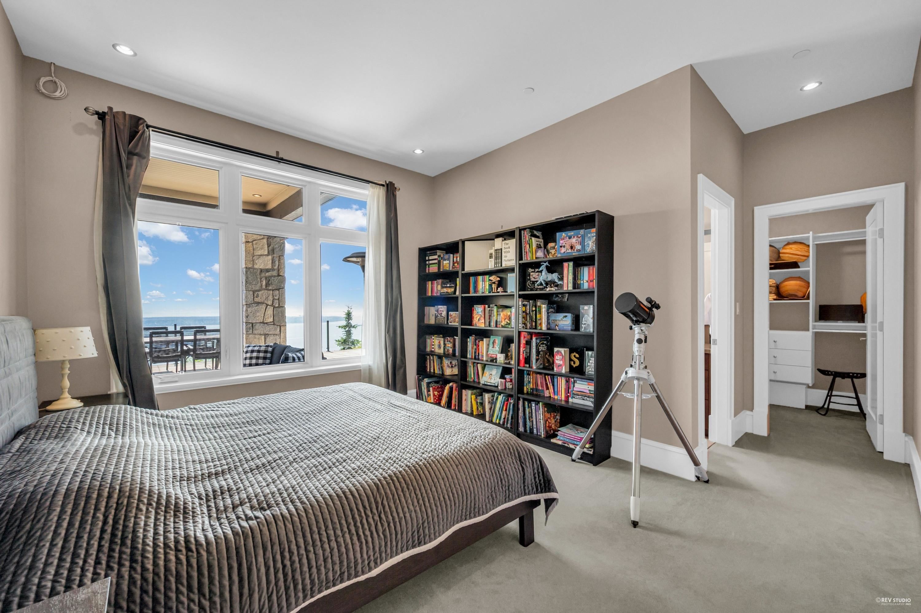 2705 Highview Place, West Vancouver, BC