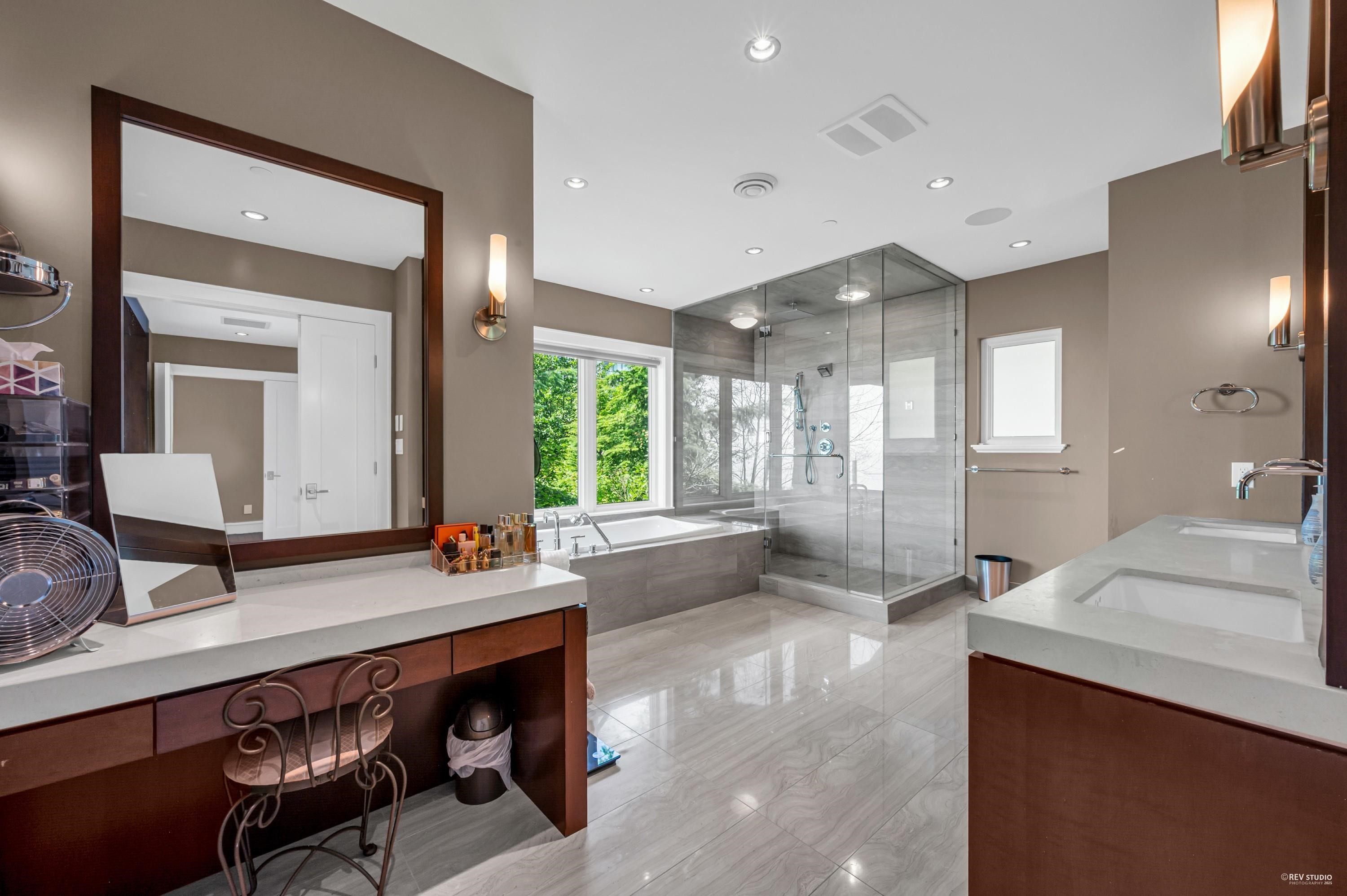 2705 Highview Place, West Vancouver, BC