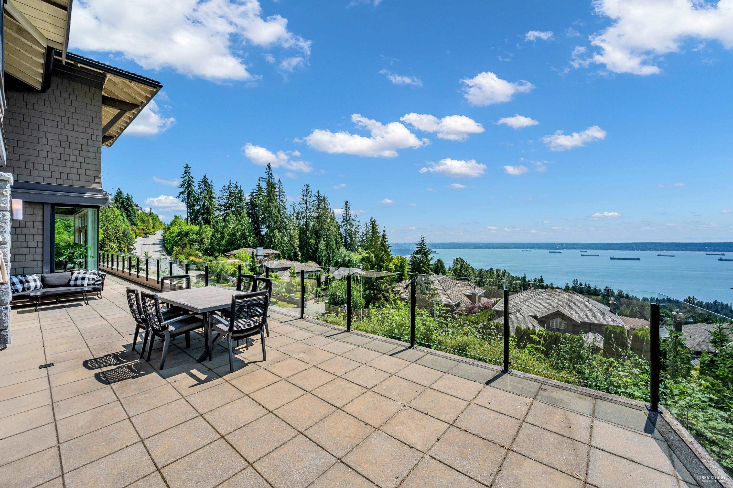 2705 Highview Place, West Vancouver, BC