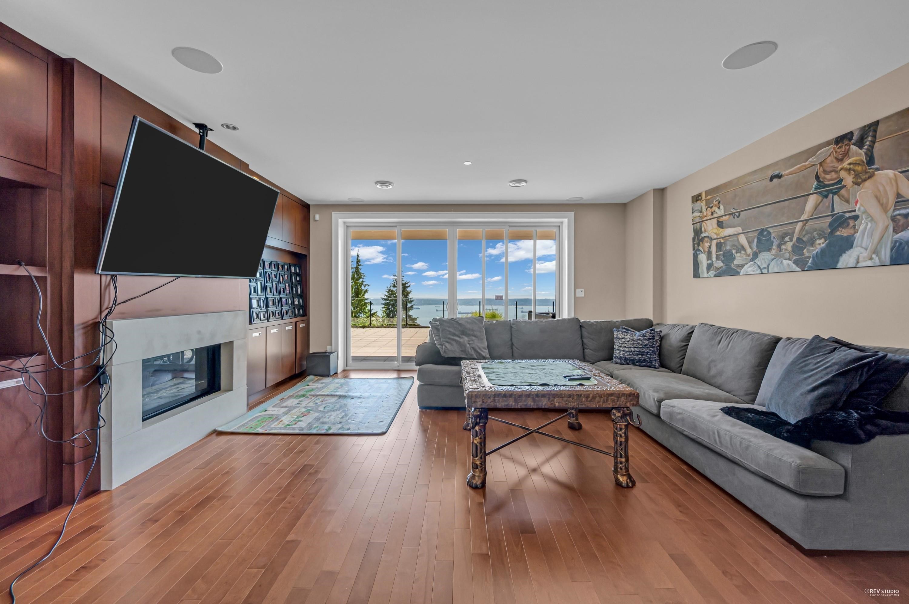 2705 Highview Place, West Vancouver, BC