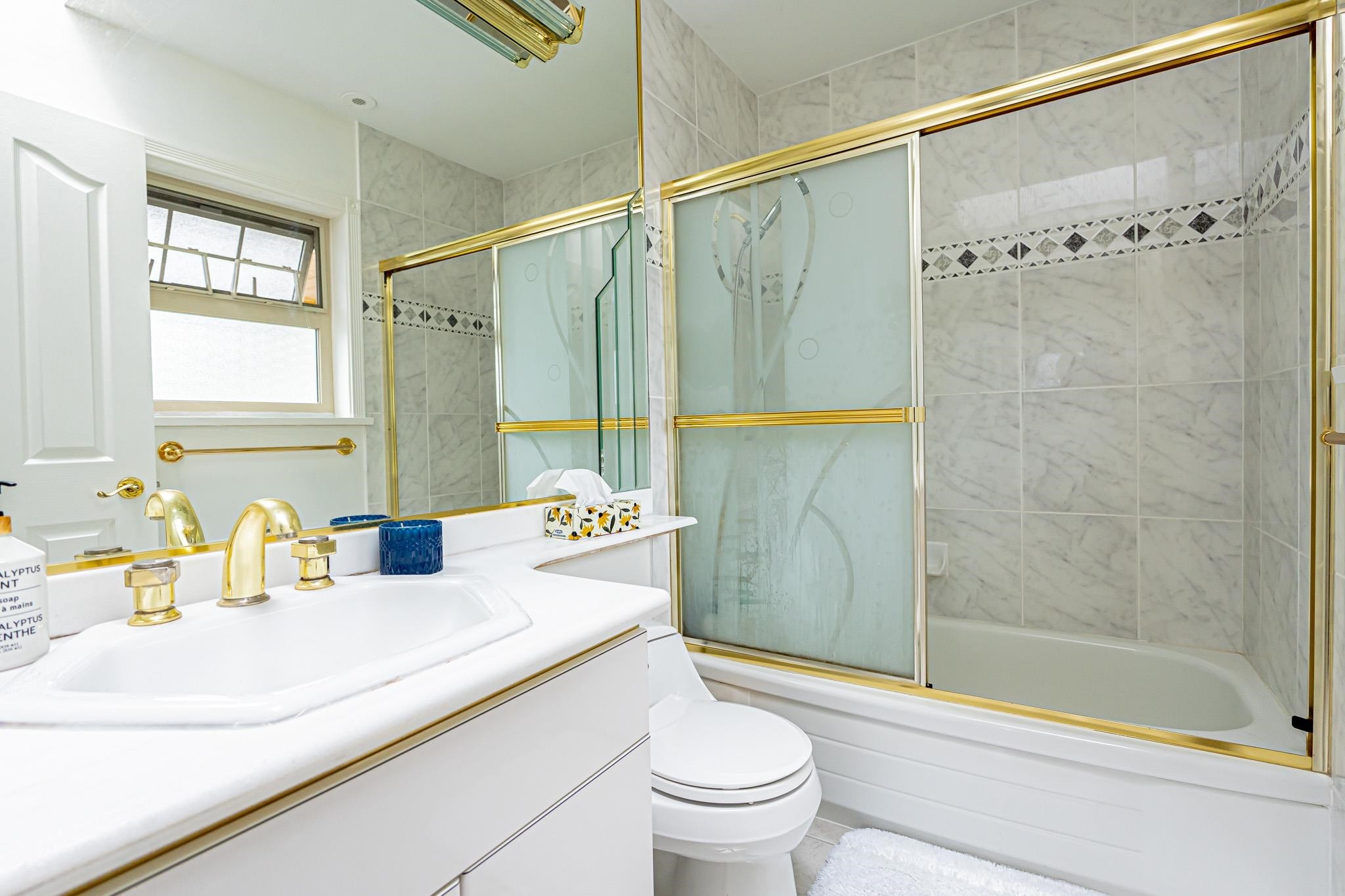 6879 Arbutus Street, Vancouver, BC