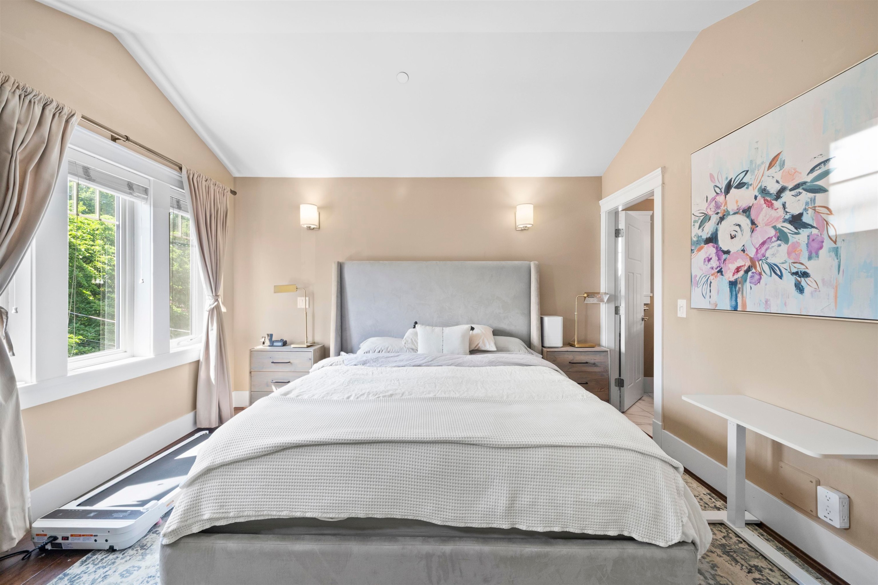 2575 7Th Avenue W, Vancouver, BC